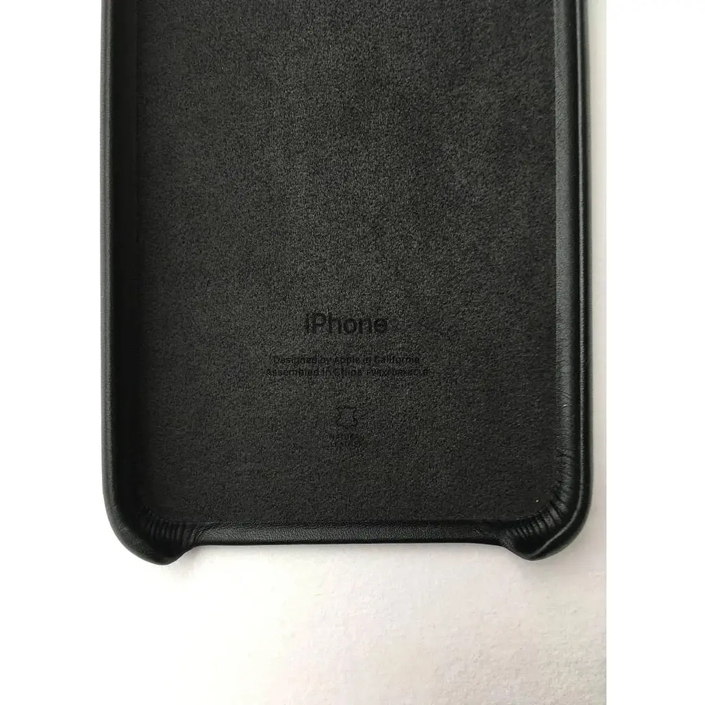 Оригинальный кожаный чехол Apple Leather Case для iPhone XS Max (6.5") Black (MRWT2ZM/A) - фото 8