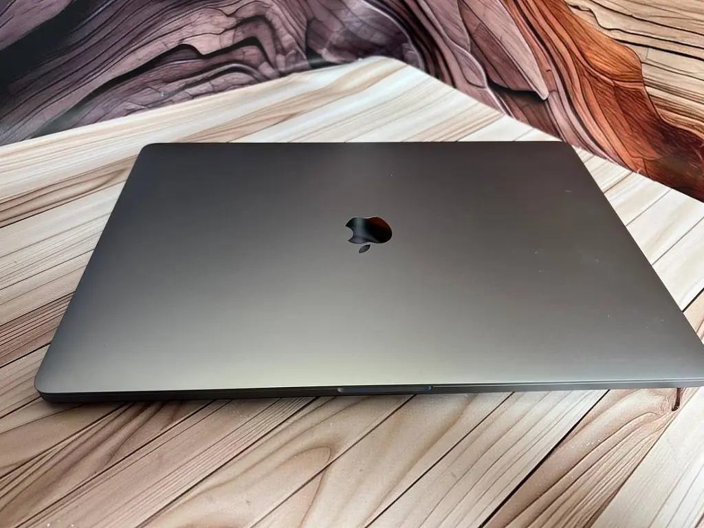 Ноутбук Apple MacBook Pro 16" i9-9880H/32/1TB (C02C7B6HMD6T) Б/в - фото 8