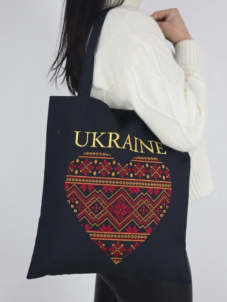 Шоппер з вишивкою UKRAINE червоне серце з золотом, екосумка для покупок - фото 2