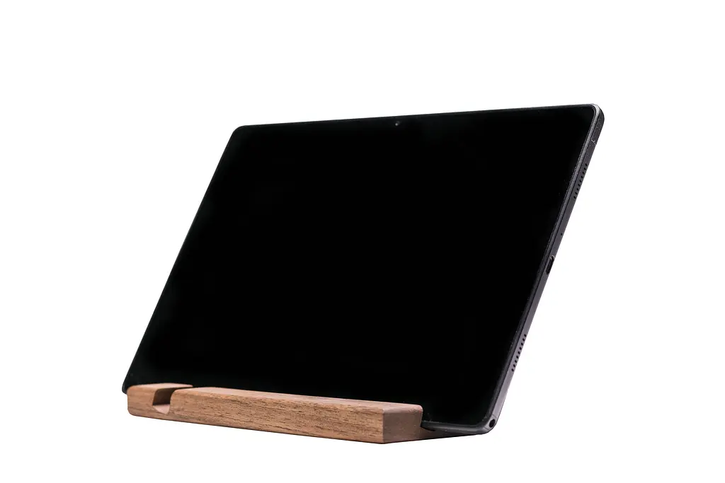 Підставка з дерева для гаджета ecoWalnut 175х115х15 мм - фото 5