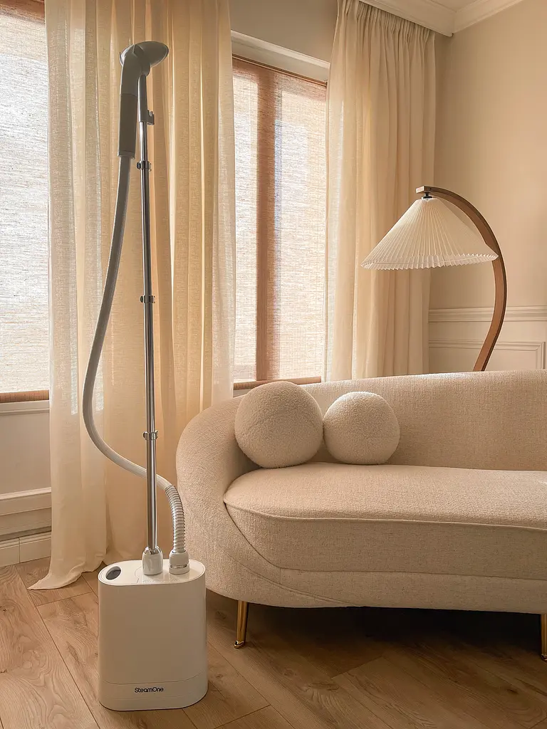 Отпариватель вертикальный SteamOne белый (EUH2020W) - фото 5