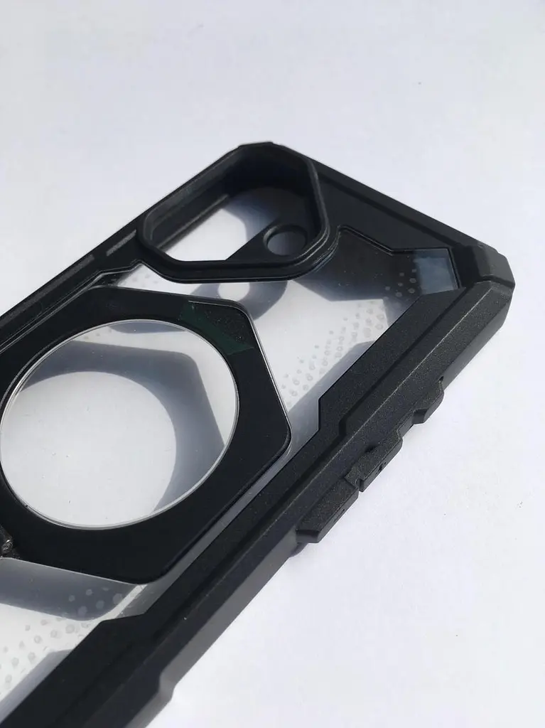Оригінальний протиударний чохол для iPhone 16 UAG Plasma XTE MagSafe Black 11447611404G з підставкою - фото 7
