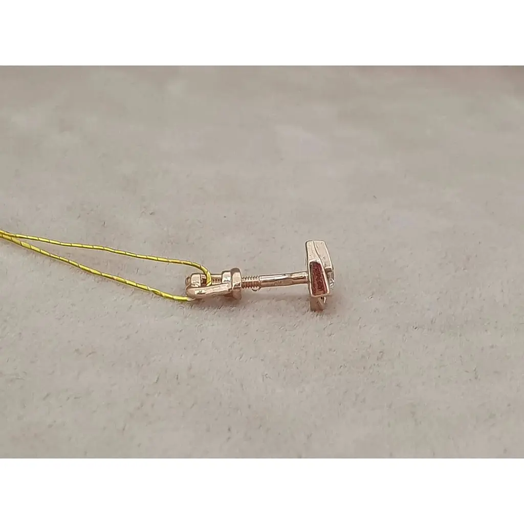 Золота моносережка-пуссета Платон з фіанітом. 1С157/01Б-1 - фото 3