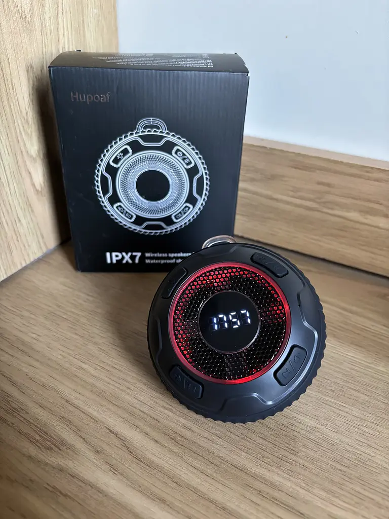 Водонепроникна Bluetooth колонка Hupoaf S5 IPX7 для душу пляжу кемпінгу подорожей з підсвіткою та дисплеєм часу (SKU-033) - фото 9