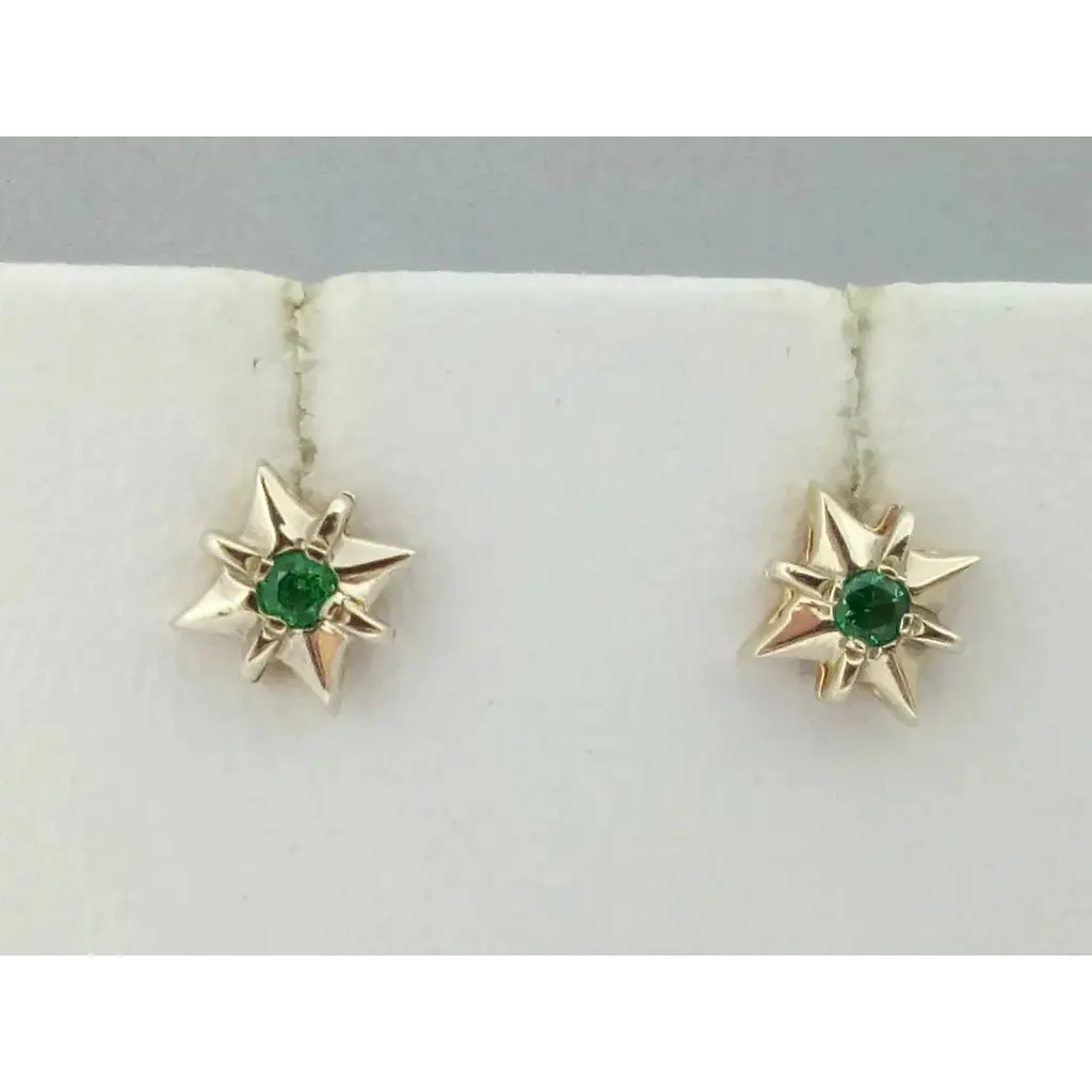 Золоті сережки-пуссети Родинні коштовності з фіанітами. 11120035 - фото 2