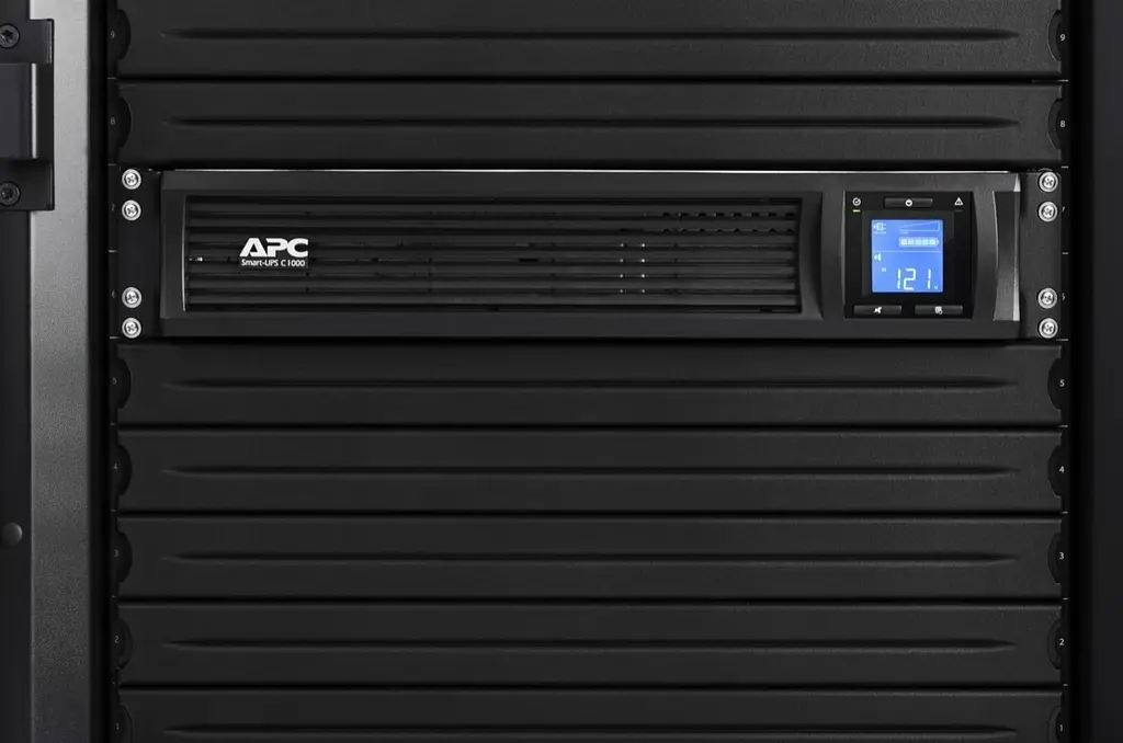APC Джерело безперебійного живлення Smart-UPS C 1000VA/600W, RM 2U, LCD, USB, SmartConnect, 4xC13 - фото 2