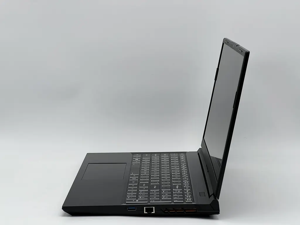Ноутбук XPG XENIA 15G, i7-13700H, 16 GB, 960 GB, NVIDIA GeForce RTX 4070, 1920x1080, IPS (SH2604047) Б/у - фото 4