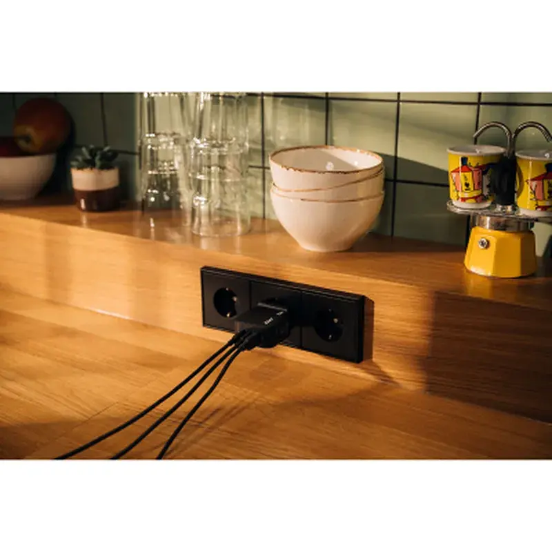 Зарядний пристрій Verbatim MiniGaN 70 W 3 ports (2xUSB-C/1xUSB-A) (32229) - фото 6