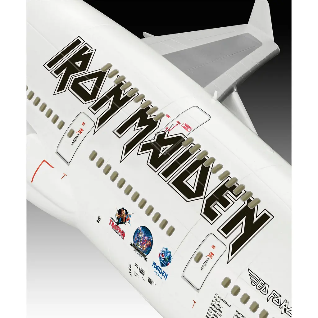 Сборная модель-копия Revell Самолет Boeing 747-400 Iron Maiden Ed Force One 1:144 (RVL-03780) - фото 6
