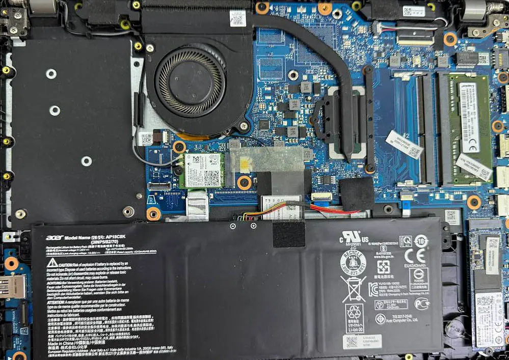 Ноутбук Acer TravelMate P214 + сумка + мишка - фото 10