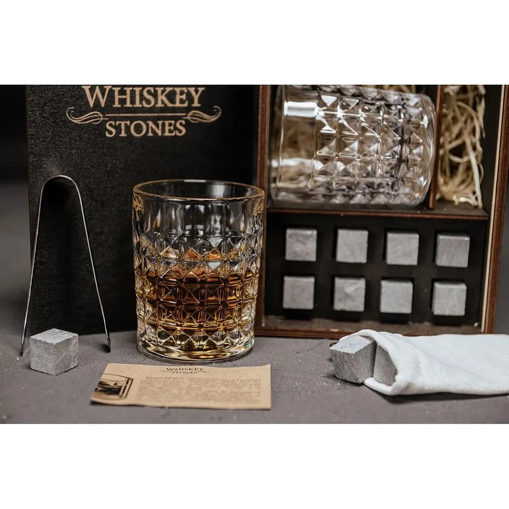Подарунковий набір Whiskey Stones камені для віскі у дерев'яному пеналі 8 шт. + 2 склянки Bohemia Diamond + щипці + мішечок - фото 4