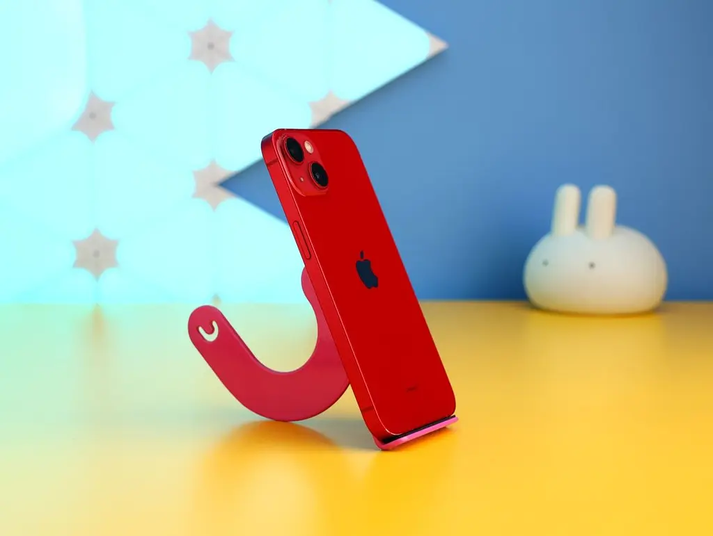 Смартфон Apple iPhone 13 128 ГБ червоний (MLPJ3) б/в [175071] - фото 6