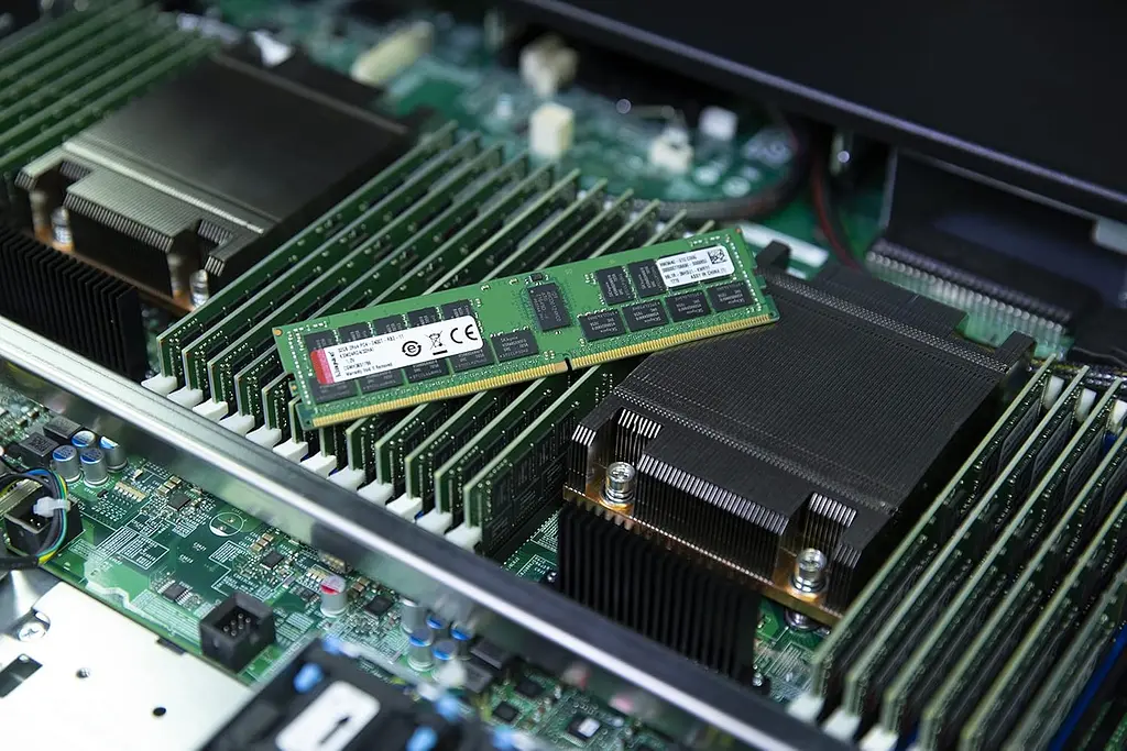 Kingston Пам'ять сервера Kingston DDR4 32GB 3200 ECC DIMM - фото 3