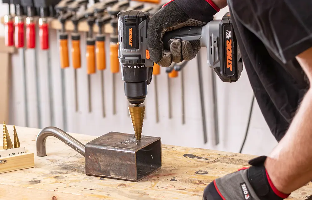 Шуруповерт бесщеточный Sthor 20V Li-Ion (78084) - фото 3