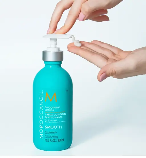 Розгладжувальний лосьйон для укладки волосся з аргановою олією Moroccanoil Smooth Blow-Dry Lotion, 300 мл - фото 2