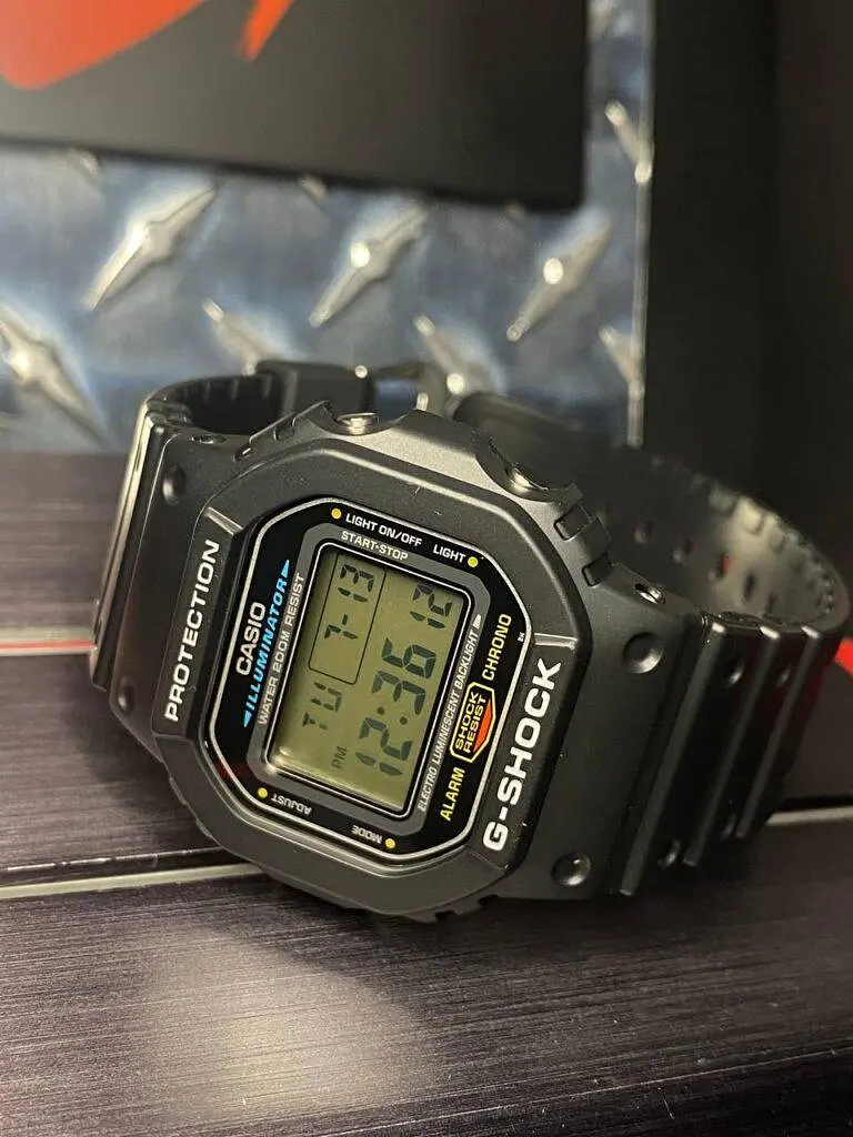 Годинник Casio DW-5600UE-1ER - фото 3