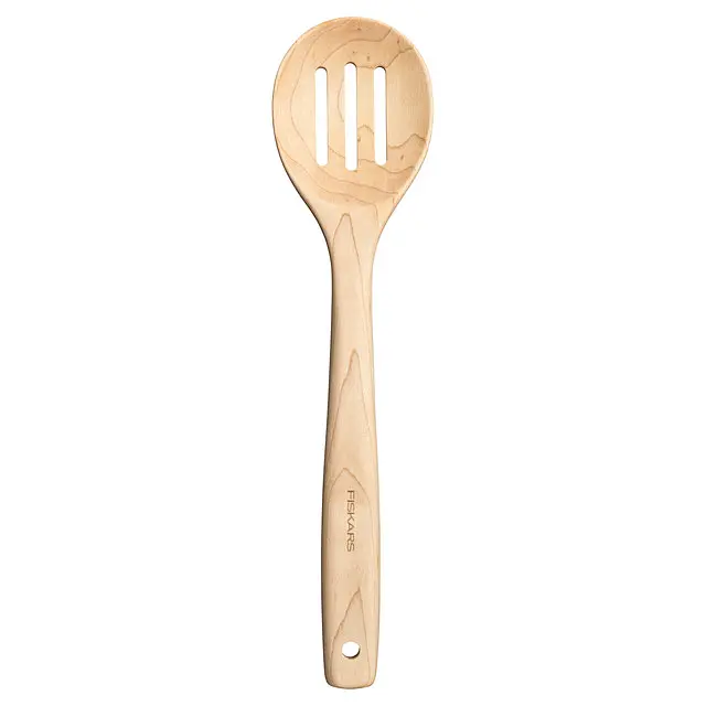 Ложка з прорізами Fiskars Folken (1075684)