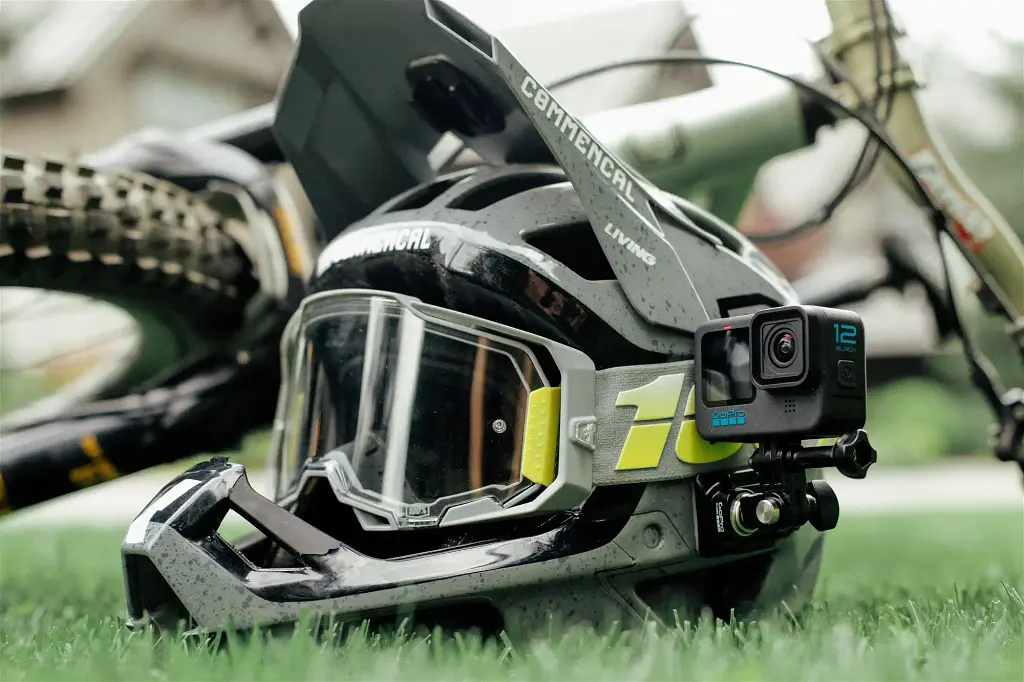 Экшн-камера GoPro HERO 12 Black (CHDHX-121-RW) - фото 12