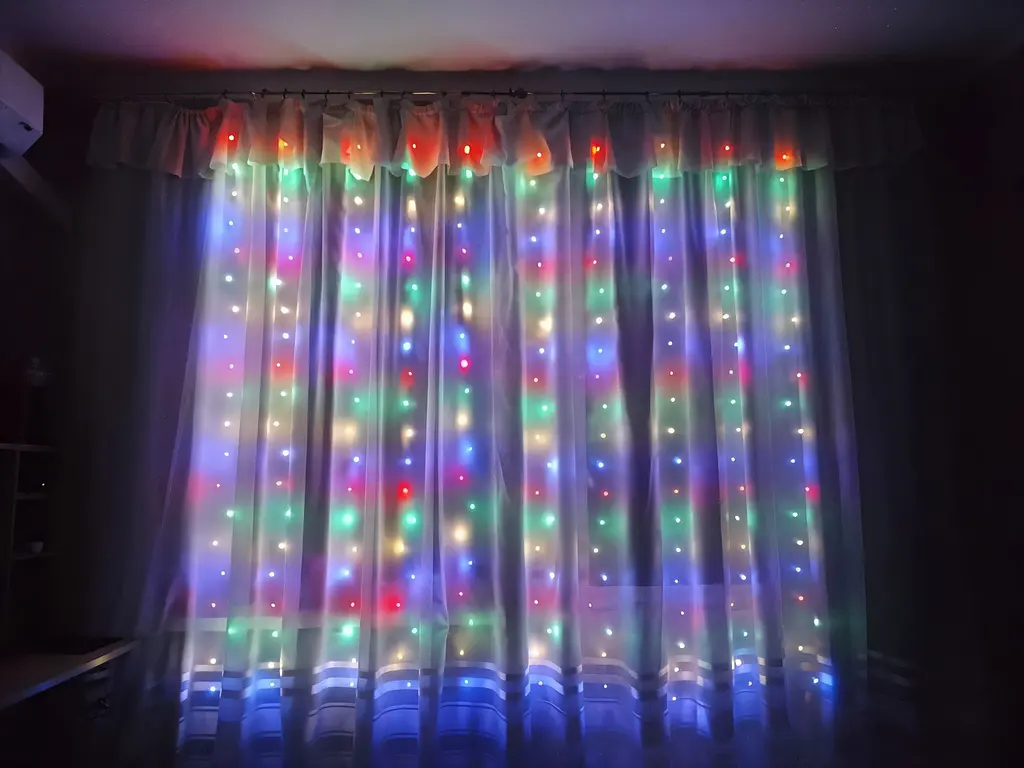 Гірлянда-штора різнокольорова 3x2м 200LED XPRO (46833-_276) - фото 3