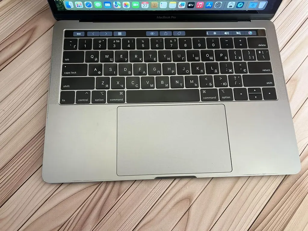 Ноутбук Apple MacBook Pro 13" 2018 i7-8559U/16/500 (C02XJ0R9JHD2) Б/в - фото 2