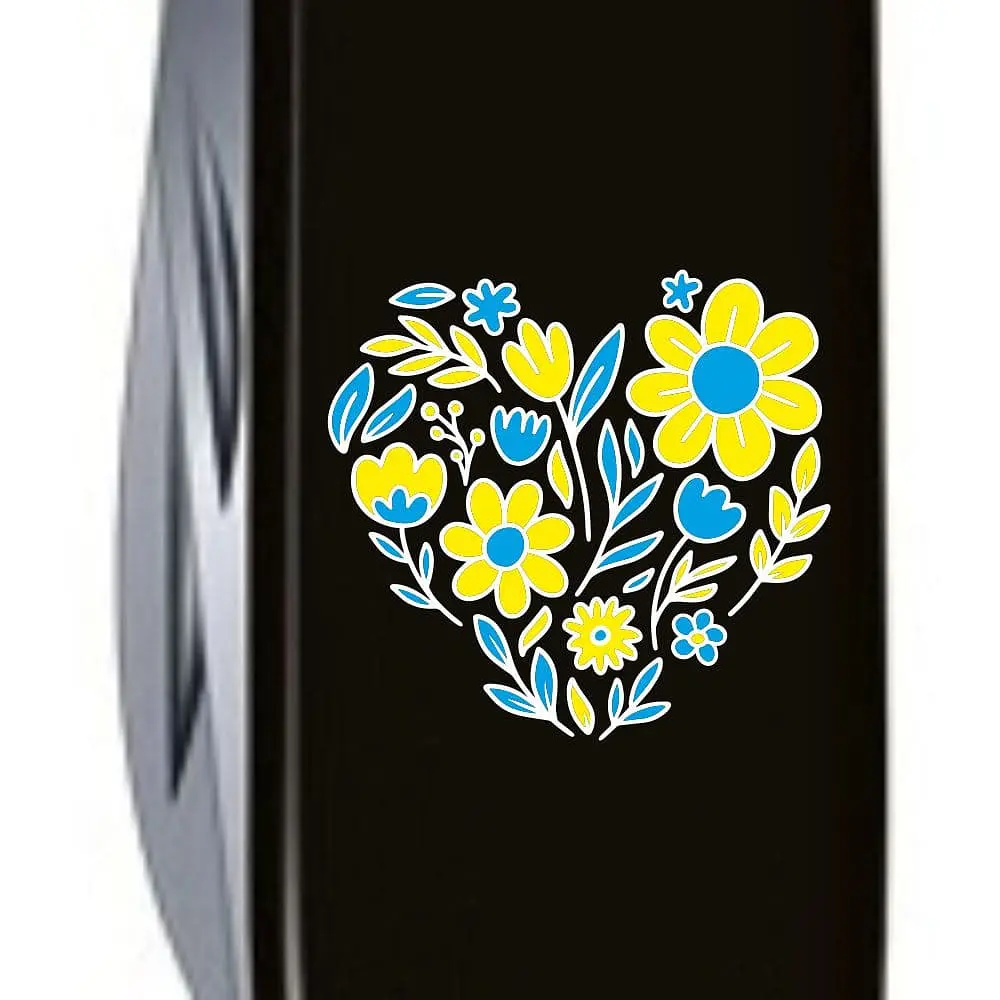 Ніж Victorinox Spartan Ukraine 91мм 12функ чорн Квіткове серце - фото 2