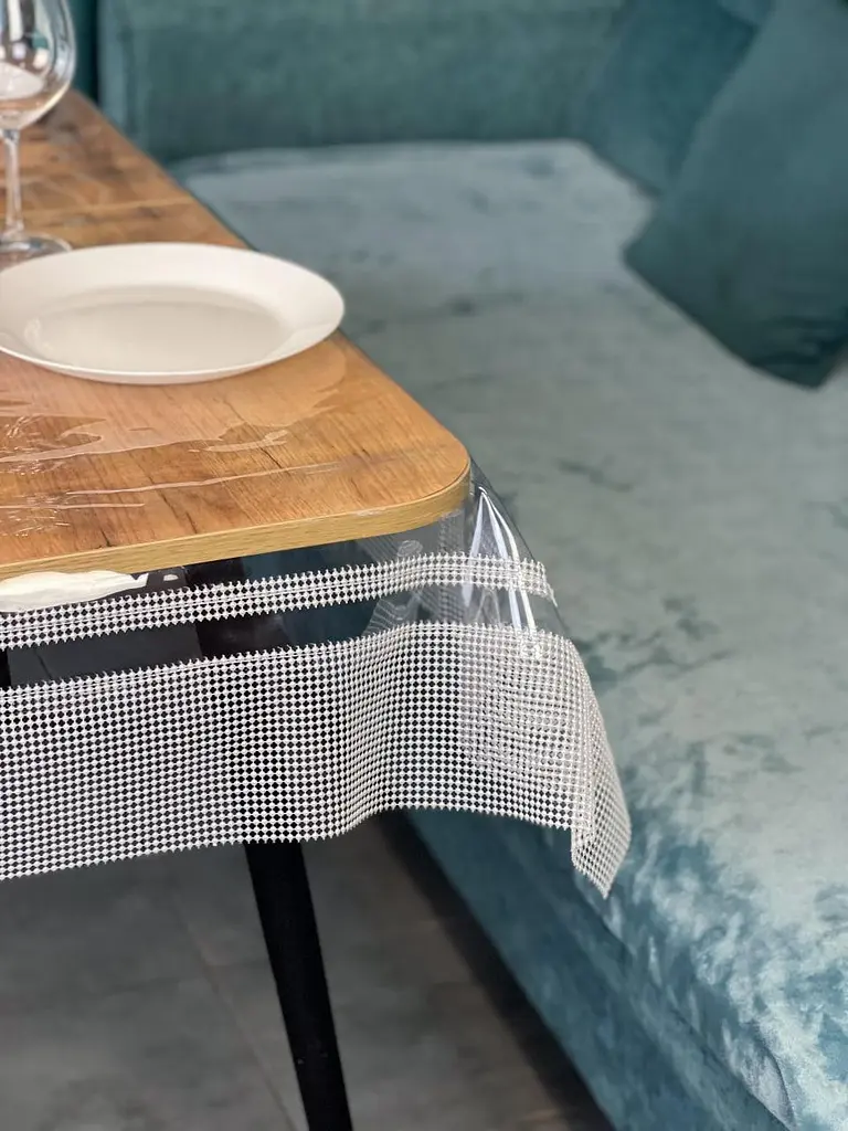 Скатертина силіконова з білою перлинною стрічкою подвійною 170х110 см - фото 4