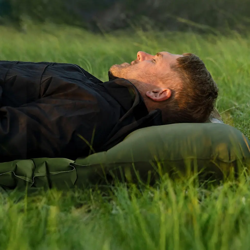 Матрац туристичний надувний одномісний Naturehike CNK2550WS019, 200x60x9.5 см, зелений, прямокутний із вбудованою помпою - фото 2