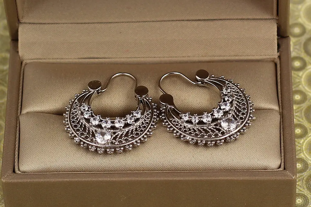 Сережки коромисла Xuping Jewelry Нана 2,9 см сріблясті - фото 2