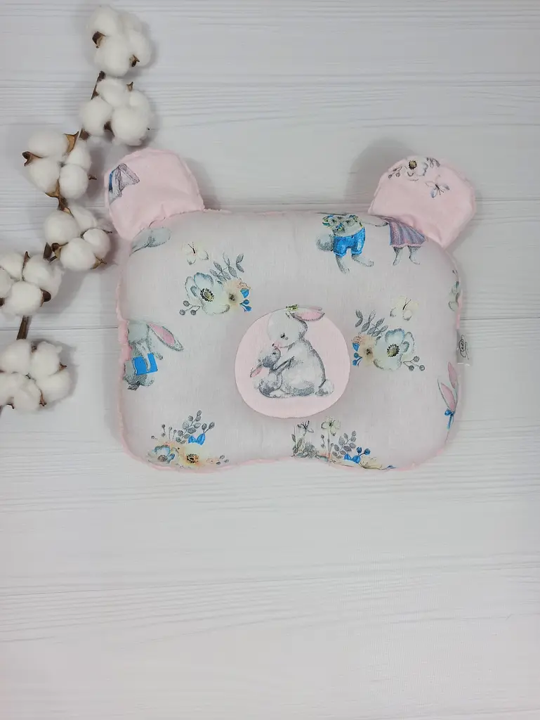 Дитяча ортопедична подушка 24×32 для новонароджених a.l.babybox Зайчик з мамою Рожевий