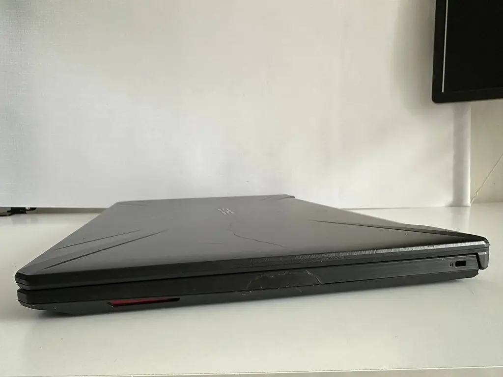 Ігровий ноутбук ASUS TUF Gaming FX705D 17.3" (Ryzen 5 3550H / 16GB / SSD 512GB / GTX 1650 4GB) Refurbished - фото 9