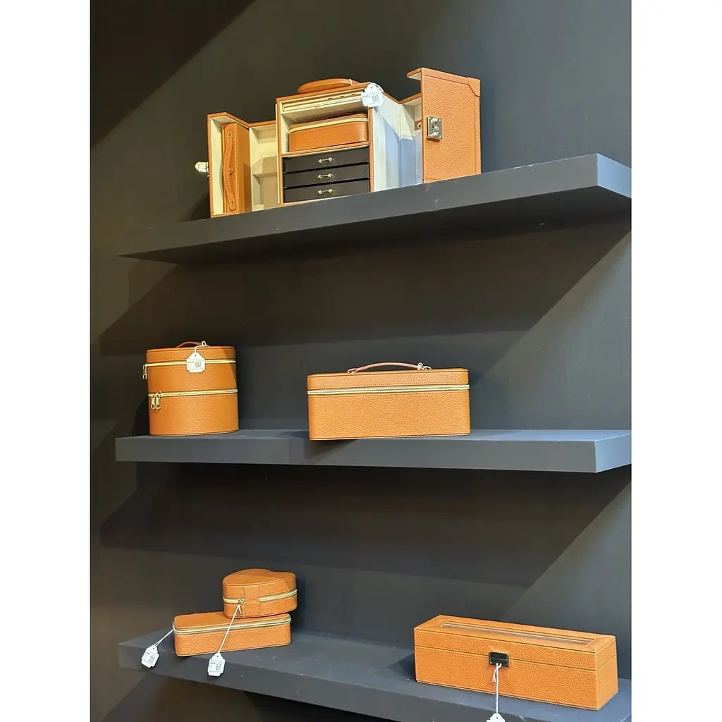 Шкатулка для прикрас J-Line з еко-шкіри 2 яруси кругла помаранчева (46552) - фото 4