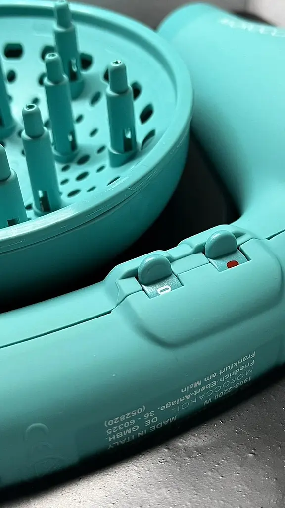 Професійний фен для волосся Moroccanoil Power Performance Ionic Hair Dryer - фото 4