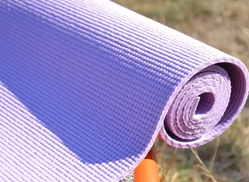 Килимок для йоги та фітнесу PowerPlay 4010 PVC Yoga Mat Лавандовий (173x61x0.6) (PP_4010_Lavender_(173*0,6) - фото 5