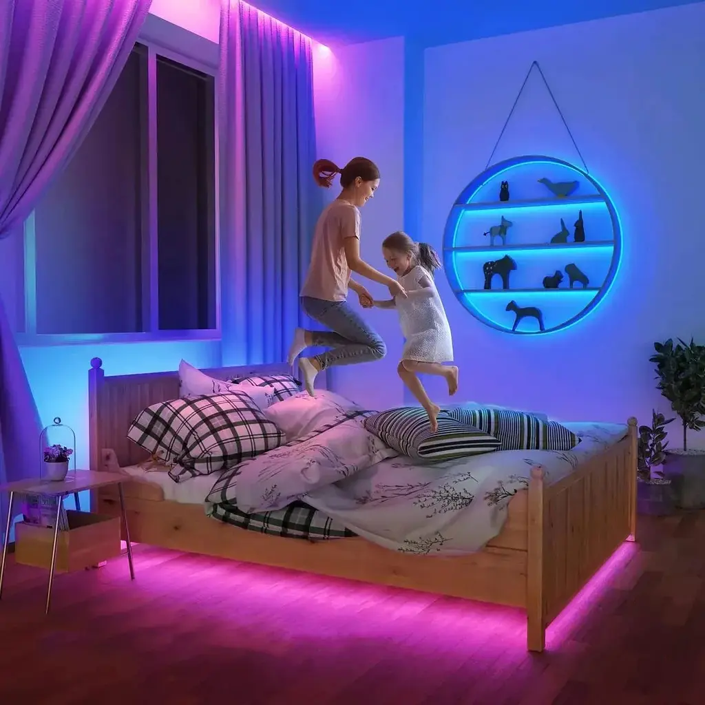 Світлодіодна стрічка LED керуванням з телефону Solar 5 м RGB з bluetooth 20 режимів світіння - фото 9