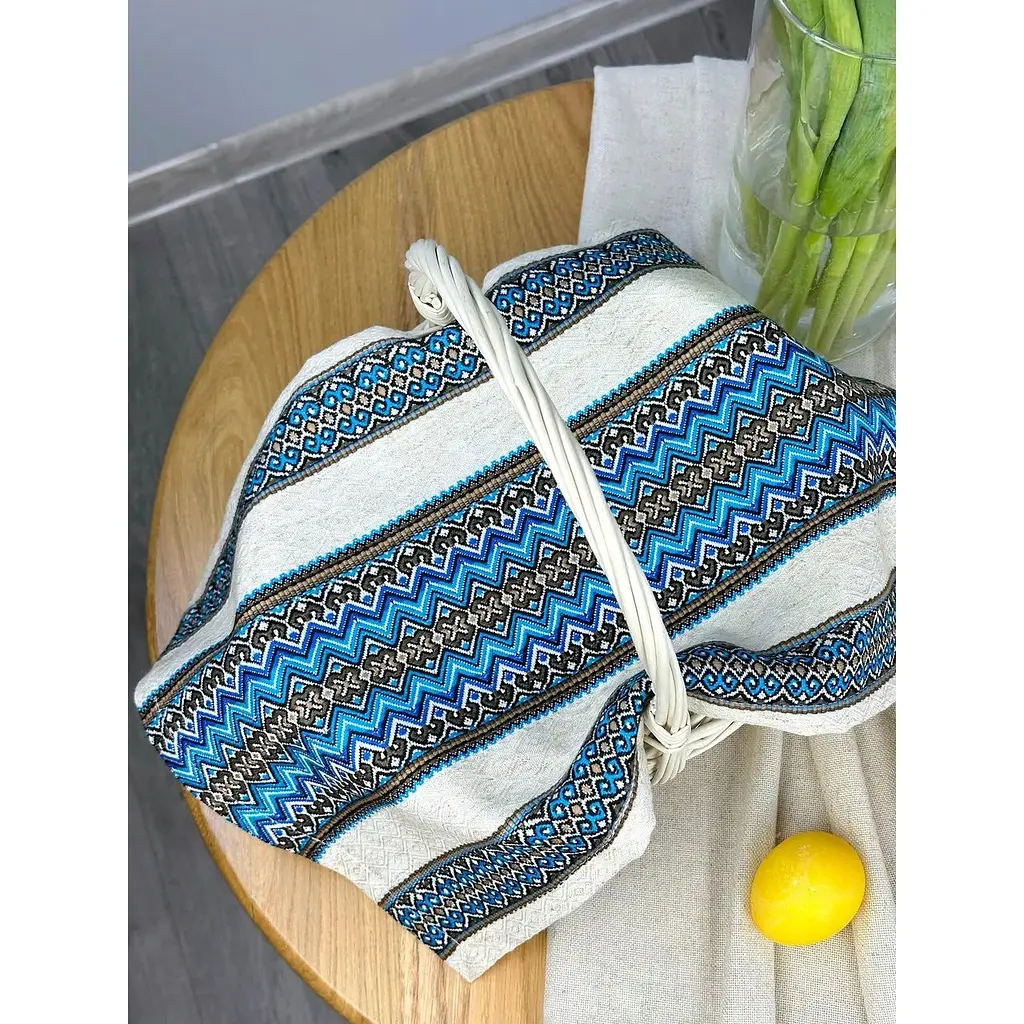 Комплект Пасхальная корзина Буковина (маленькая) с льняным полотенцем 45х30 см Рандеву (синий) и свечой - фото 8