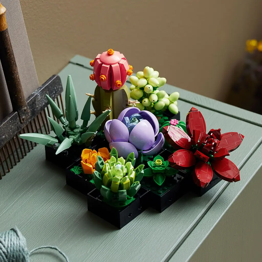 Конструктор LEGO Botanicals Сукуленти 771 деталь (10309) - фото 7