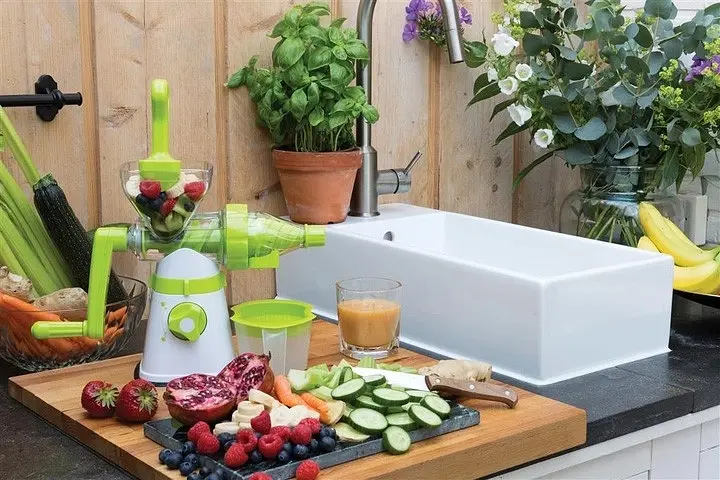 Соковижималка cоковитискач ручний шнековий багатофункціональний Guoyuan XD Design Manual Slow Juicer, Meileyi Салатовий 84797 - фото 8