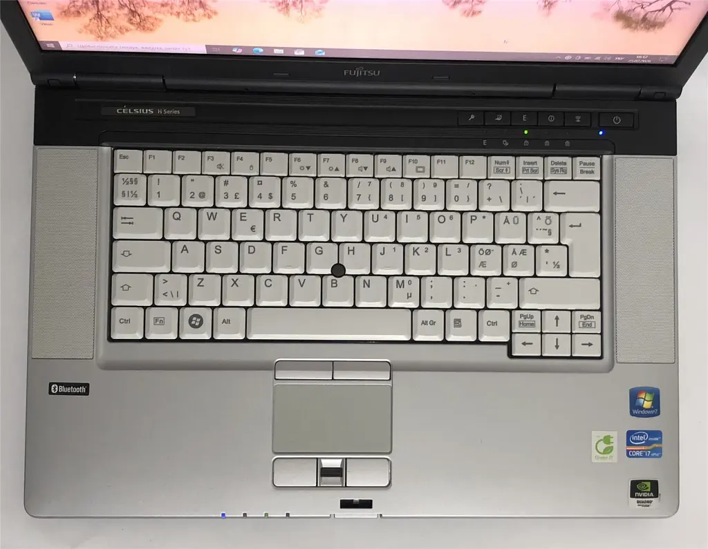 Ноутбук Fujitsu Celsius H710 / 15.6" FullHD / i7-2720QM / 8GB / 256GB SSD / NVIDIA Quadro 1000M, 2GB / Win10Pro / 3G / сканер відбитка - Б/в - фото 9