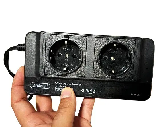 Инвертор преобразователь постоянного тока Q-CC8200 300 Вт 12/220V 2 розетки 2 USB TypeC - фото 2