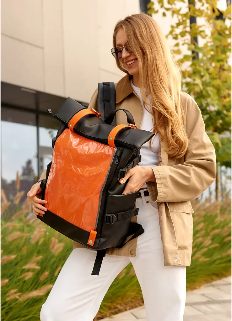 Жіночий рюкзак Sambag RollTop Hacking чорно-помаранчевий 41 x 30 x 16 см (24460129) - фото 4
