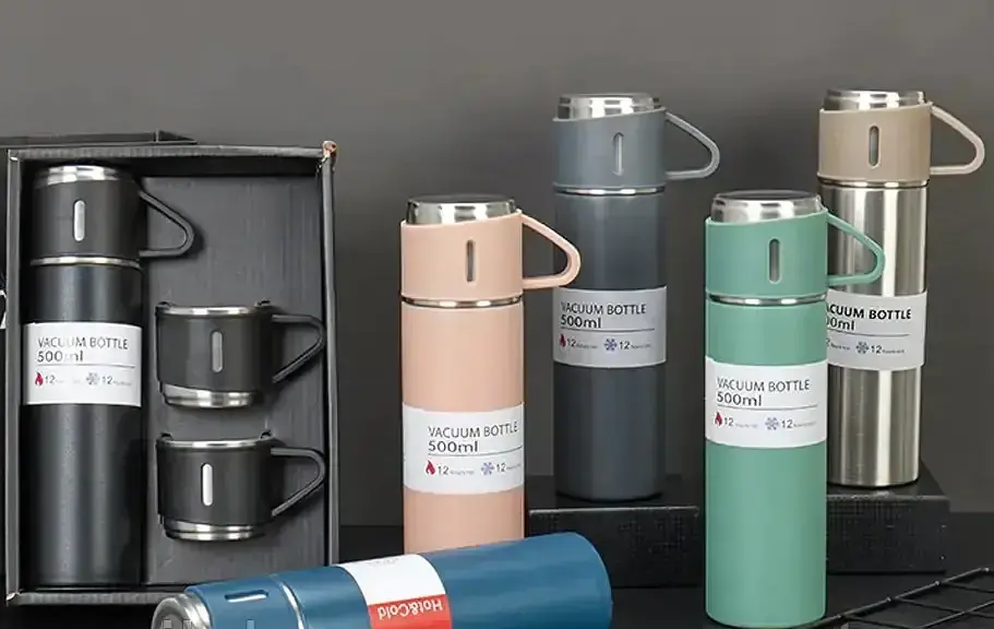 Вакуумний термос з нержавіючої сталі Vacuum Flask Set 500 мл із чашками в комплекті 3* 150 мл ∙ Подарунковий набір 3 в 1 - фото 4