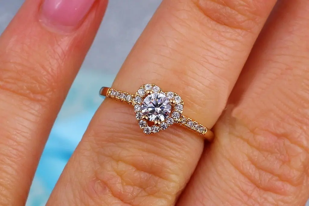 Кільце Xuping Jewelry сердечко з білим каменем дитяче р 14 золотисте - фото 2