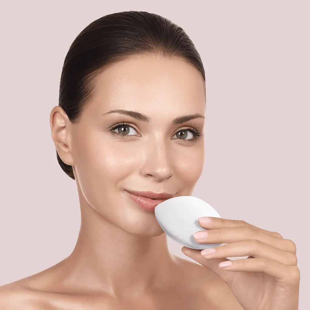 Пристрій для збільшення обʼєму губ GESKE Lip Volumizer & Booster 4 в 1 пудровий M  - фото 8