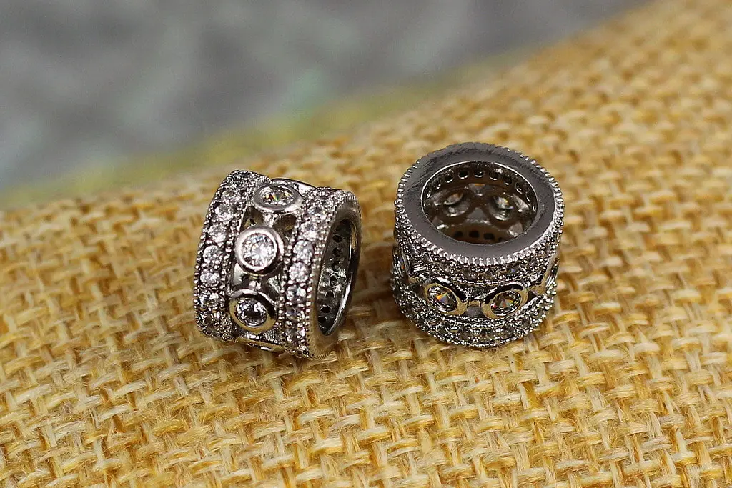 Кулон шарм Xuping Jewelry з великим камінням у центрі 8 мм сріблястий - фото 2