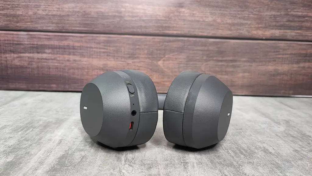 Беспроводные наушники Baseus Bass 35 Max Wireless, ANC, BT5.3, AUX, 600mAh, 30-50h, Grey A00070800821-00 - фото 10