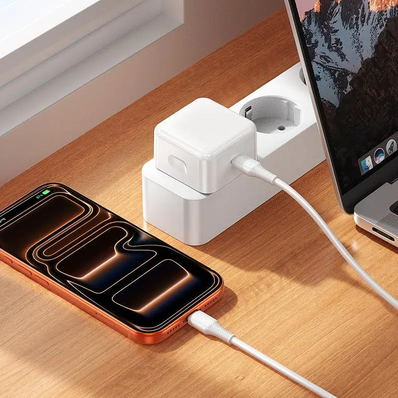 Адаптер мережевий HOCO C to C cable Speed single port PD charger set C161A 1Type-C, 40W/3A, PD/QC - фото 2