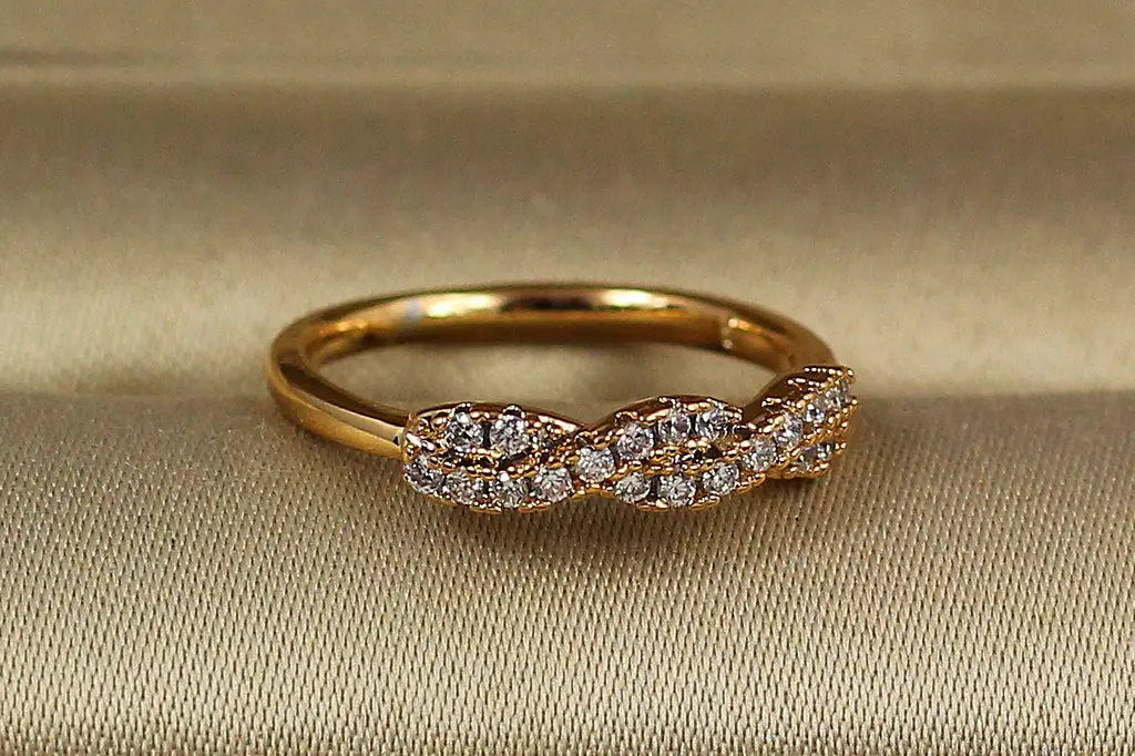 Кільце Xuping Jewelry косичка з каменів дитяче р 12 р золотисте