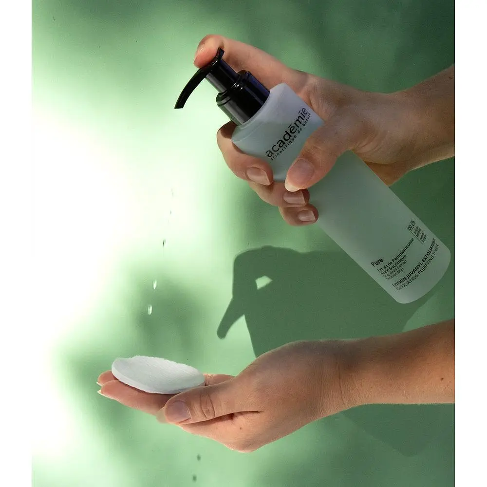 Очищувальний тонік Academie Exfoliating Purifying Toner 200 мл (3145070804022) - фото 2