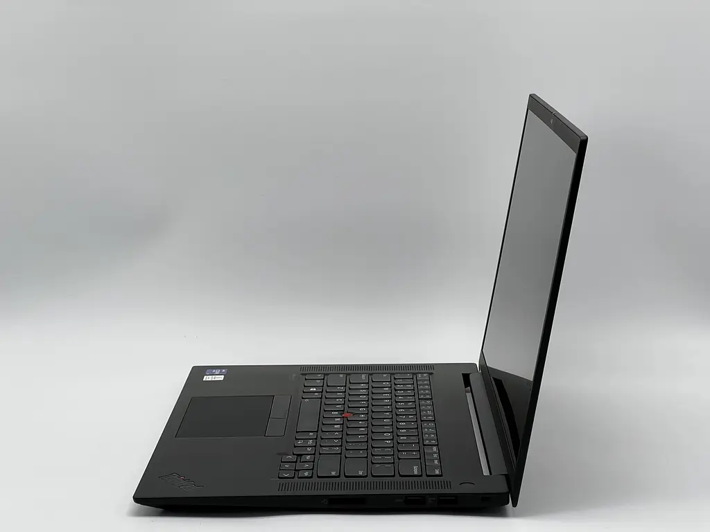 Ноутбук Lenovo 14" ThinkPad P1 Gen 4, i9-11950H, 32 GB, 2048 GB, NVIDIA GeForce RTX 3080, 3840x2400, IPS (SH2603104) Б/в - фото 2