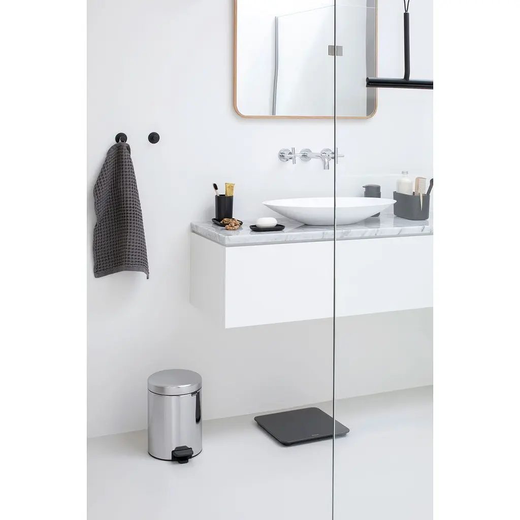 Ведро для мусора Brabantia Pedal Bin полированная сталь 5 л (112621) - фото 5